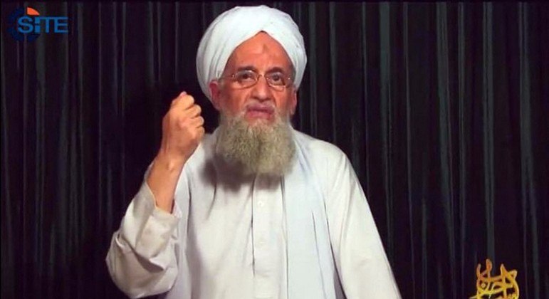Líder da Al-Qaeda, Ayman al-Zawahiri foi morto em um ataque americano
