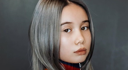Lil Tay fez sucesso nas redes sociais quando era mais nova

