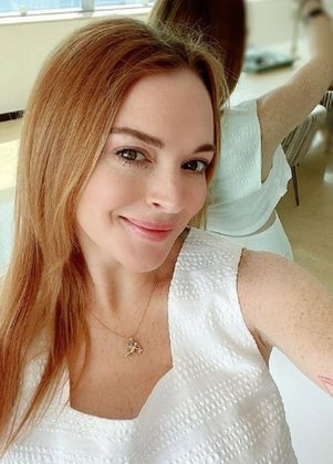  Lindsay Lohan - Além de ataques de estrelismo, a atriz costumava causar problemas por causa do uso de drogas, dificuldade de decorar as falas e sucessivos atrasos nas gravações, com desrespeito aos colegas de trabalho.