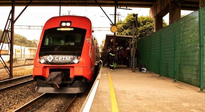 Trens da Linha 7 - Rubi, da CPTM, operam com velocidade reduzida ...