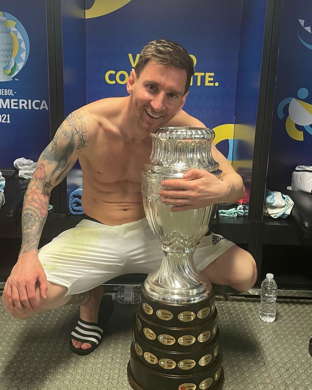  Messi pagou 'com juros' a falta de títulos com a Seleção Argentina. A Copa América é sua