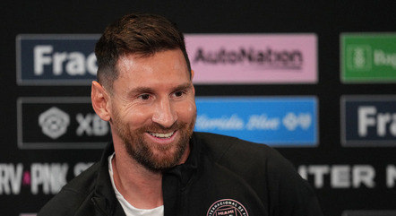 Messi concedeu entrevista coletiva em Miami
