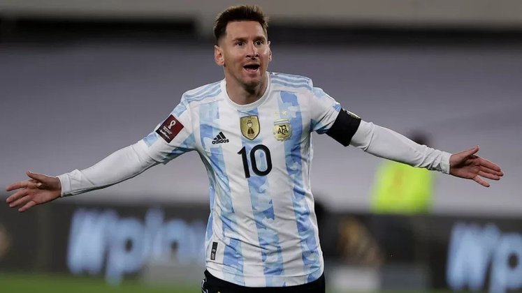 Lionel Messi (Argentina): 4 Copas do Mundo (2006, 2010,  2014 e 2018) / Disputará o Mundial de 2022, seu quinto.
