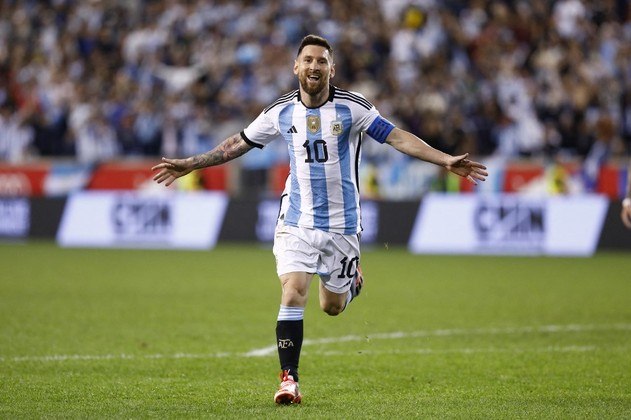 Vitórias em Copas​Lionel Messi tem 12 vitórias em Copas do Mundo após quatro edições disputadas. No entanto, o atacante está em busca do recorde de Miroslav Klose, que chegou em duas finais do torneio e tem 17 triunfos na competição