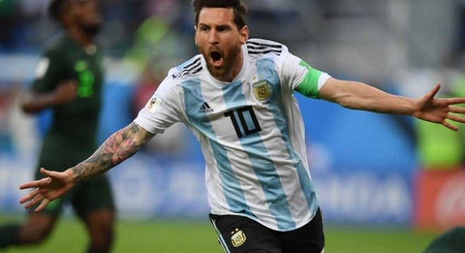 Lionel Messi (Barcelona), outra fera que não apresentou grande Copa, divide o topo com Neymar: valor de mercado de 180 milhões de euros (R$ 786,3 milhões). O atacante de 31 anos não perdeu e não ganhou valor durante o período do Mundial. 