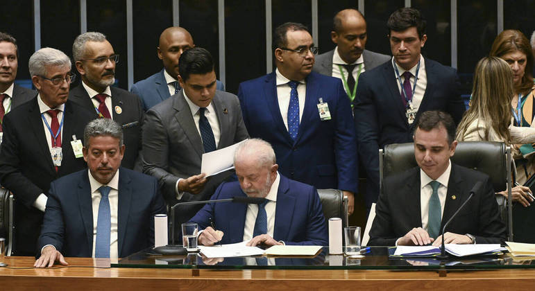 Arthur Lira, Lula e Rodrigo Pacheco durante a posse presidencial, em 1º de janeiro de 2023