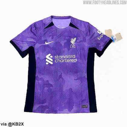 Liverpool: camisa 3 (vazada na internet) / fornecedora: Nike