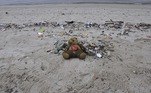 Lixo plástico meio ambiente canudo