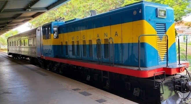 No início das operações será utilizada uma locomotiva usada no ano de 1952