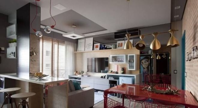 Loft com piso de taco Projeto de Juliana Pippi