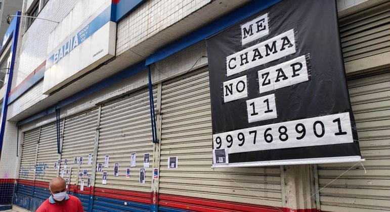 Lojas fechadas na região da Lapa, em São Paulo