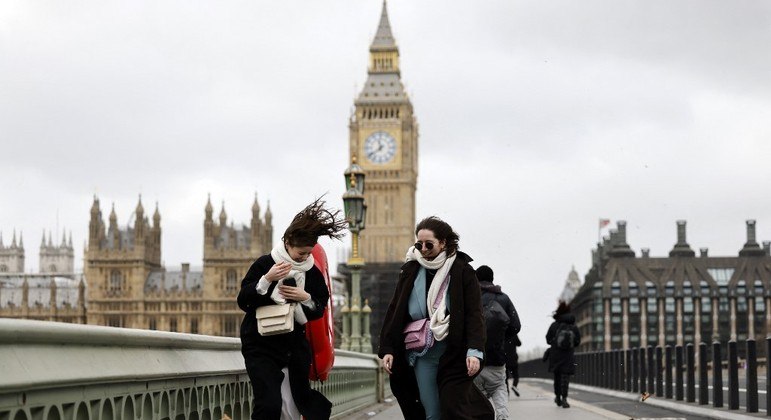 Sistema Londres - Damián Lemos