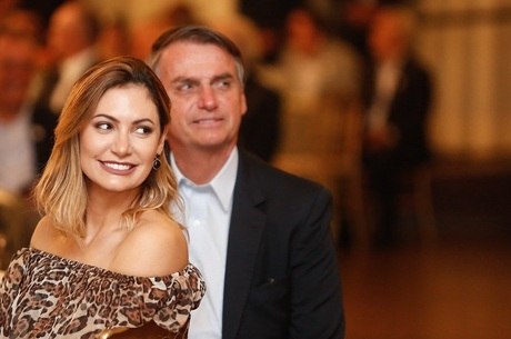 Filha de Michelle Bolsonaro mostra aniversário do pai da primeira