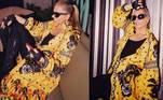 O look de Galisteu para a Prova dos Homens tinha tudo para ser um All Black básico, mas a loira complementou o figurino com um sobretudo amarelo de estampa floral. Para arrasar mais ainda, a apresentadora apostou em um digníssimo rabo de cavalo e óculos escuro que deram aquele ar de mistério necessário!