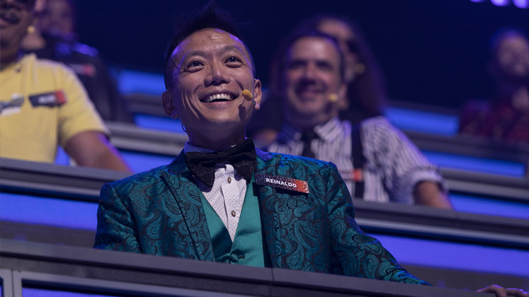 O nosso querido médico das estrelas também não fica para trás quando o assunto é composição de looks. Reinaldo Yazaki apostou em um terno verde, camisa branca com poá e a gravata borboleta que está sempre presente no seu figurino. Ele esbanja muita classe!