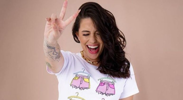 USE CRIATIVA - ATACADO DE CAMISETAS FEMININAS EM GOIÂNIA 