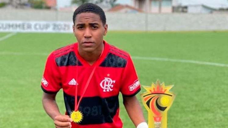 Lorran, 16 anos - meia - Flamengo