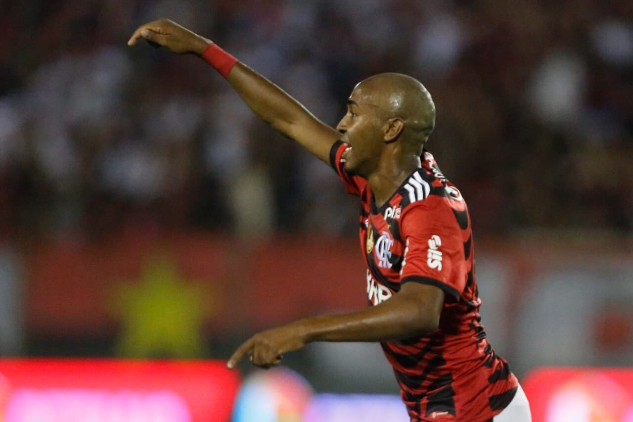 Flamengo e Palmeiras empatam sem gols em duelo adiantado da 4ª