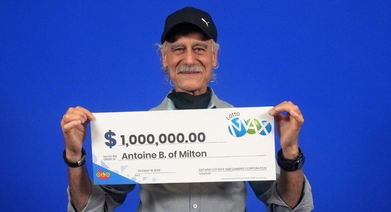 Esta é a cara de felicidade de quem ficou duplamente milionário