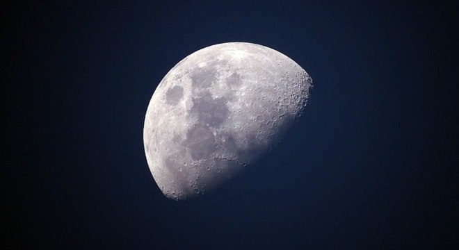 Destaque da NASA: fenômeno luminoso vermelho é a foto astronômica do dia