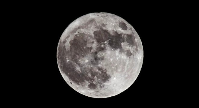 A Nasa mapeia a superfície lunar em detalhes, e a disponibilidade de água guiará a escolha do local para uma base lunar