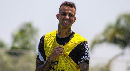 Luan encaminhou a rescisão de contrato com o Corinthians