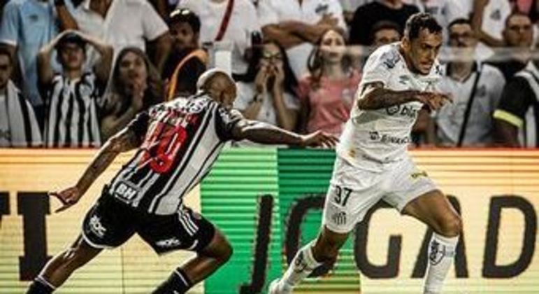 Luan Dias sentiu o desconforto durante jogo contra o Atlético-MG