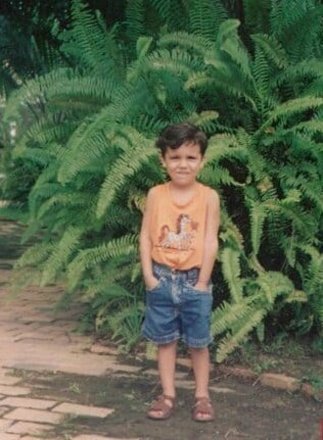 Al&eacute;m das fotos de Luan crian&ccedil;a, muitos f&atilde;s compartilharam memes em comemora&ccedil;&atilde;o ao aniversariante&nbsp;