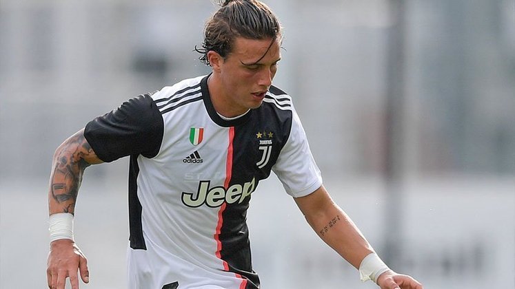 Luca Pellegrini - italiano (lateral-esquerdo da Juventus) - Contrato com o clube italiano até junho de 2025 - Valor de mercado: 8 milhões de euros (R$ 42 milhões)