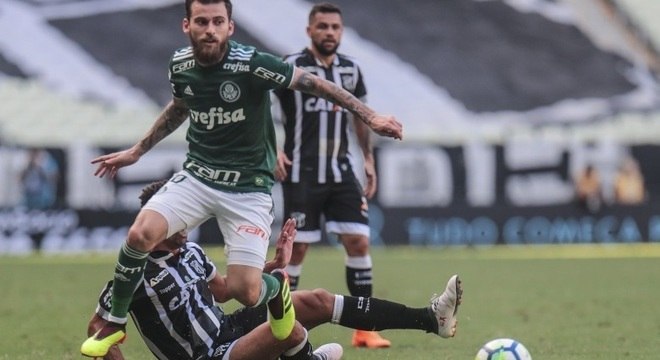 Palmeiras usa 'time alternativo', abre 2 a 0, mas cede empate para