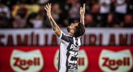 Lucas Lima deve começar no banco de reservas contra o Cruzeiro