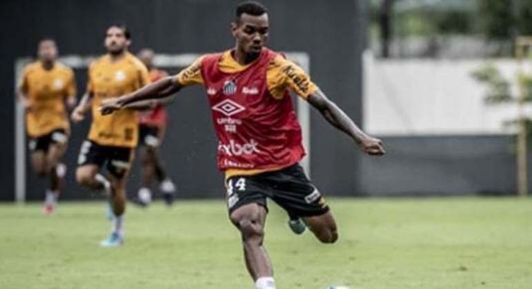 Lucas Pires - Santos