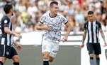 Lateral-esquerdo Lucas Piton comemora gol pelo Corinthians