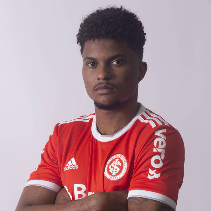 Lucas Ribeiro foi emprestado ao Internacional, onde jogou a última temporada