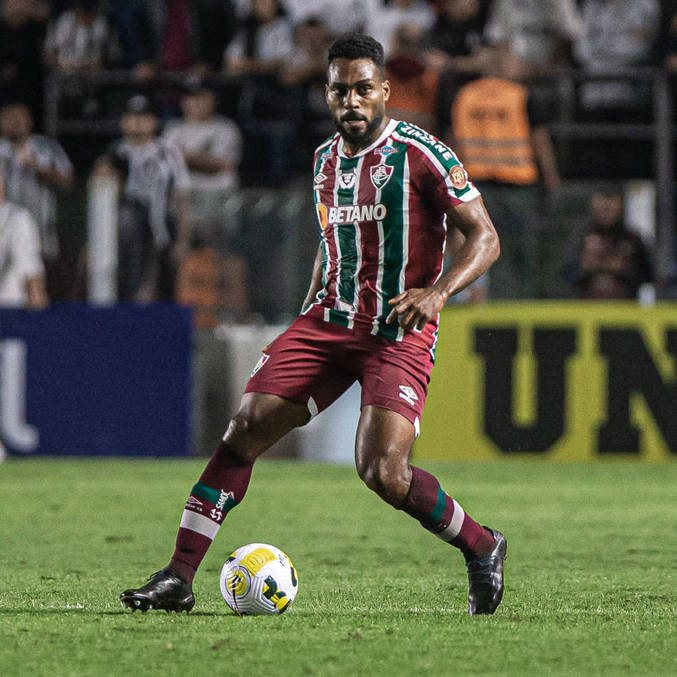 Luccas Claro disputou última partida contra o Santos