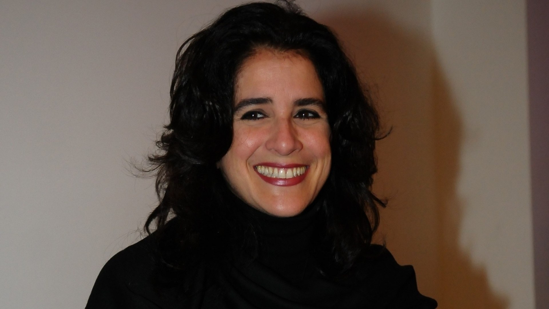 Atriz Lúcia Veríssimo leva vida simples longe dos holofotes Fotos R7 Famosos e TV