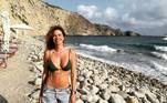 Luciana Gimenez está de férias em Ibiza, na Espanha, curtindo as belezas paradisíacas da região. A apresentadora tem compartilhado cliques da viagem entre amigos nas redes sociais e causado inveja nos fãs que estão no Brasil, passando frio em alguns estados do país