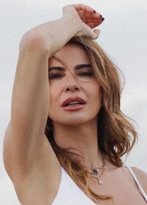 Luciana Gimenez sofreu acidente de esqui no começo do ano