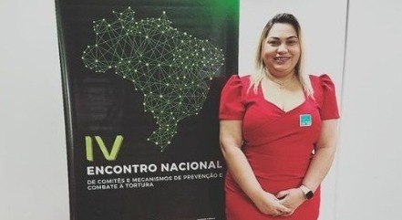 Luciane esteve em reunião em ministério