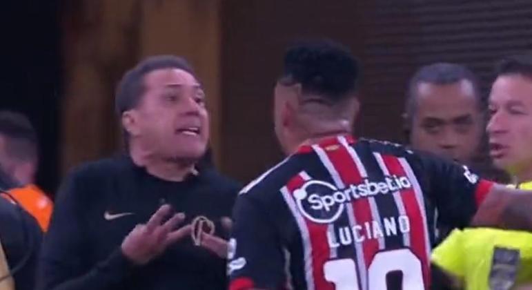 Luxemburgo questiona Luciano. 'Pra quê? Pra quê?' Jogador sabia que criaria confusão
