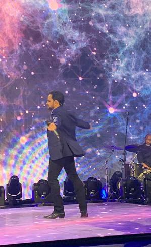 Luciano Camargo durante gravação de especial para a Record