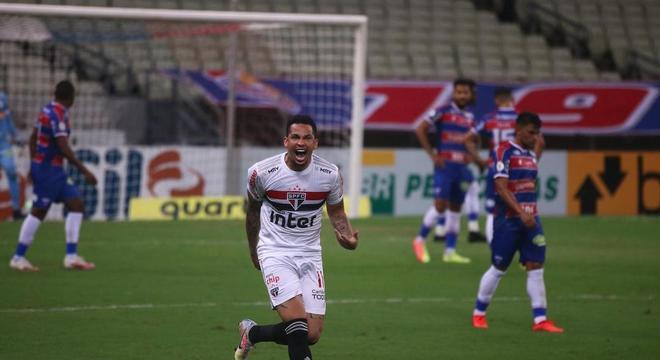 Entenda por que jogo entre Santos e Vasco é fundamental para os dois na luta  contra o rebaixamento - Fotos - R7 Futebol