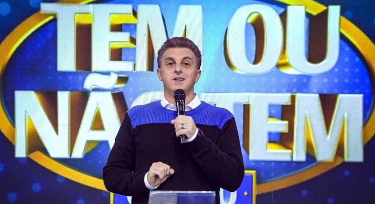 Globo tenta acelerar trabalhos para Luciano Huck estrear no primeiro domingo de setembro