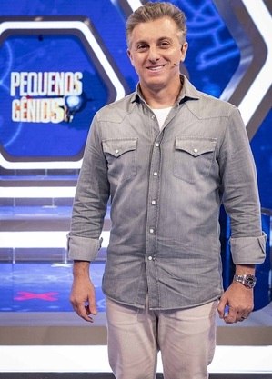 Luciano Huck comanda o 'Domingão' nas tardes da Globo