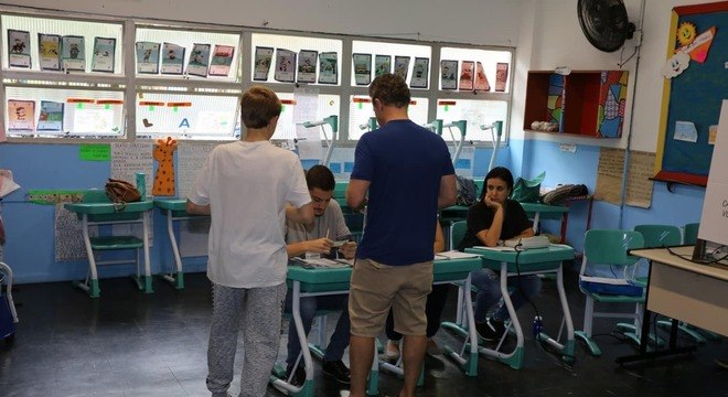 luciano huck filho votar