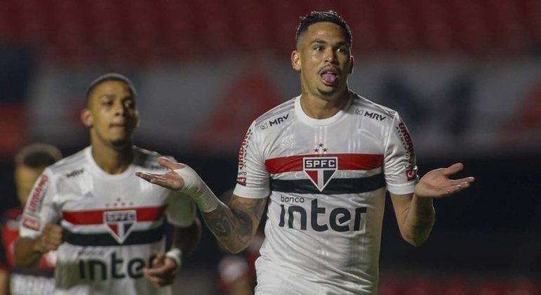 Luciano - o atacante de 28 anos tem valor estimado em 4 milhões de euros (cerca de R$ 24,6 milhões). Seu contrato com o São Paulo vai até dezembro de 2022.