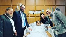 Mãe de Luciano Szafir posta foto do ator após cirurgia: 'Foi um sucesso'