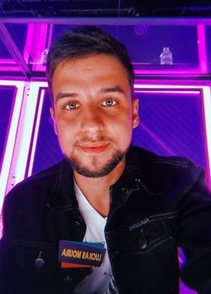 Ator também vai cantar na série