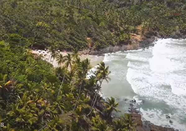 Lugar: Itacaré - País: Brasil - Descrição: É uma cidade baiana com muitas praias interessantes, onde é possível relaxar ou praticar esportes aquáticos. 