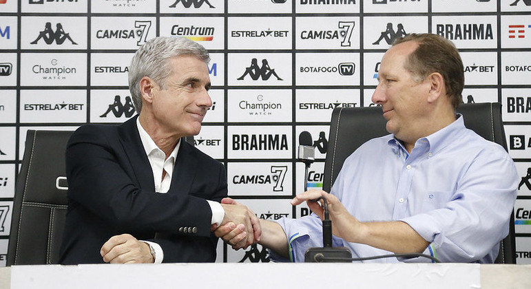 Luís Castro e John Textor lideram o projeto de reconstrução do Botafogo